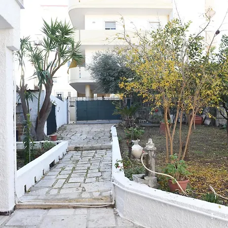 Tonia's Mansion * Bari